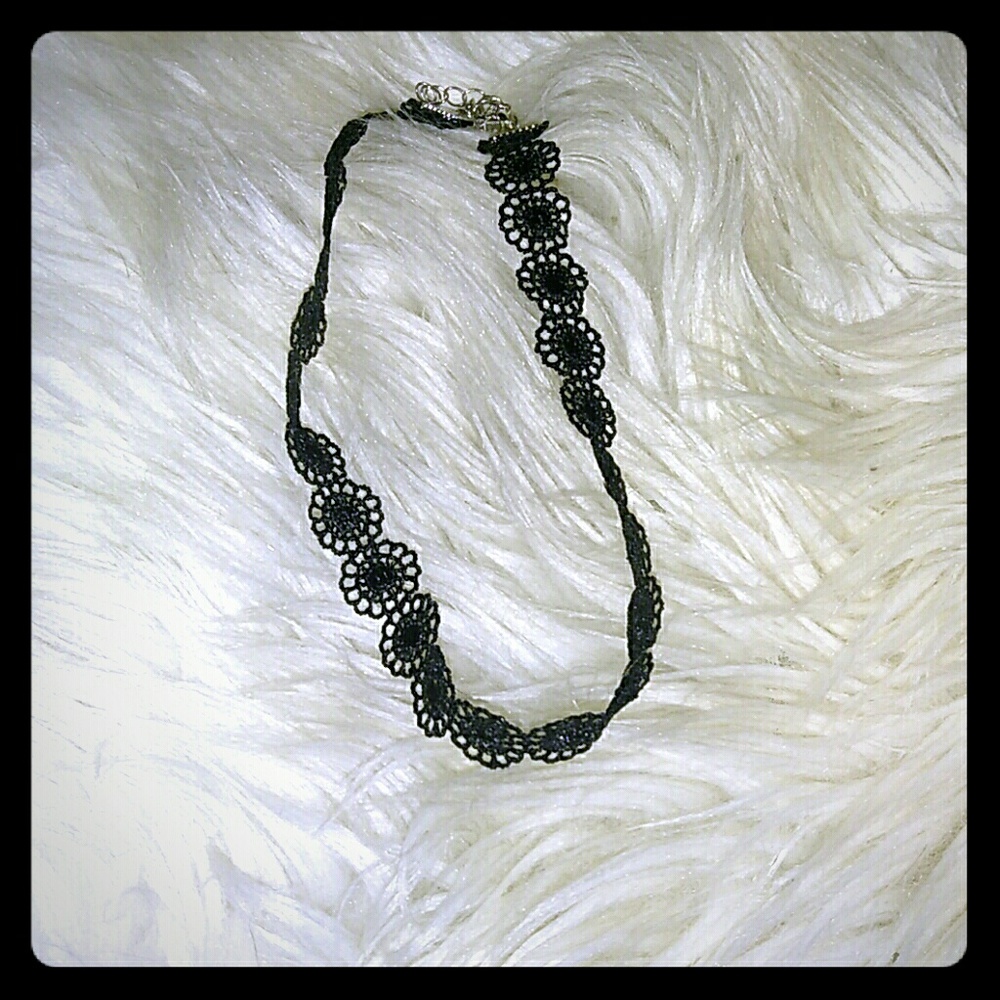Black Lacy Chocker